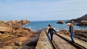 avril_2026_coulisses_de_camille_vallaux_version_pour_site.mp4