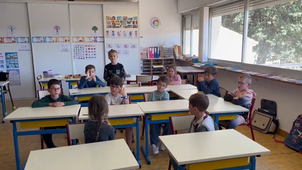 Léo is the teacher