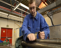 Lycée Tocqueville-Bac Pro TCI-Technicien en Chaudronnerie Industrielle .mkv