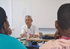 Rencontre avec le premier Proviseur du Lycée Amiral Lacaze