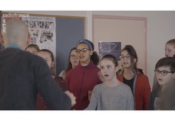 De la fluence à la compréhension de l’écrit. Éducation musicale et chant choral